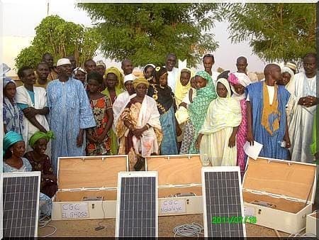 Remise de kits solaires aux comités de gestion communautaire villageois